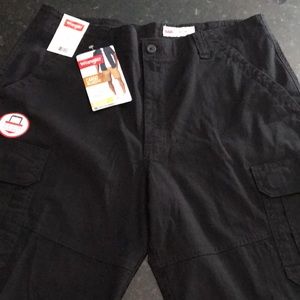 Men’s Wrangler Cargo Shorts